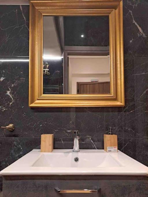 Royal Blue Grand Suite No 4 Piraeus Port Ngoại thất bức ảnh