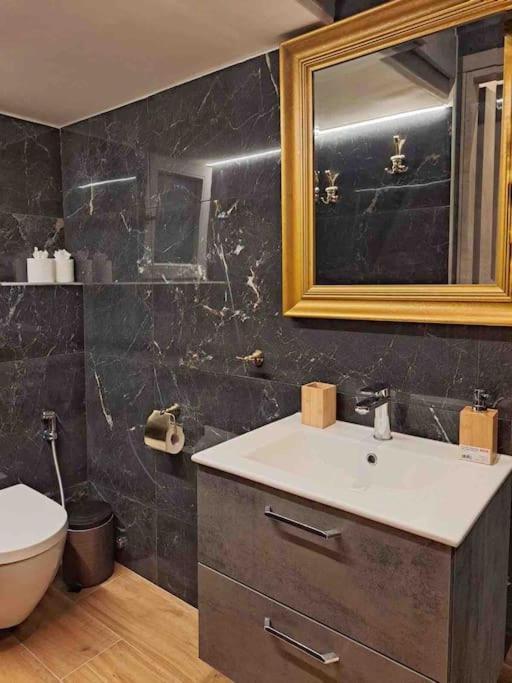 Royal Blue Grand Suite No 4 Piraeus Port Ngoại thất bức ảnh